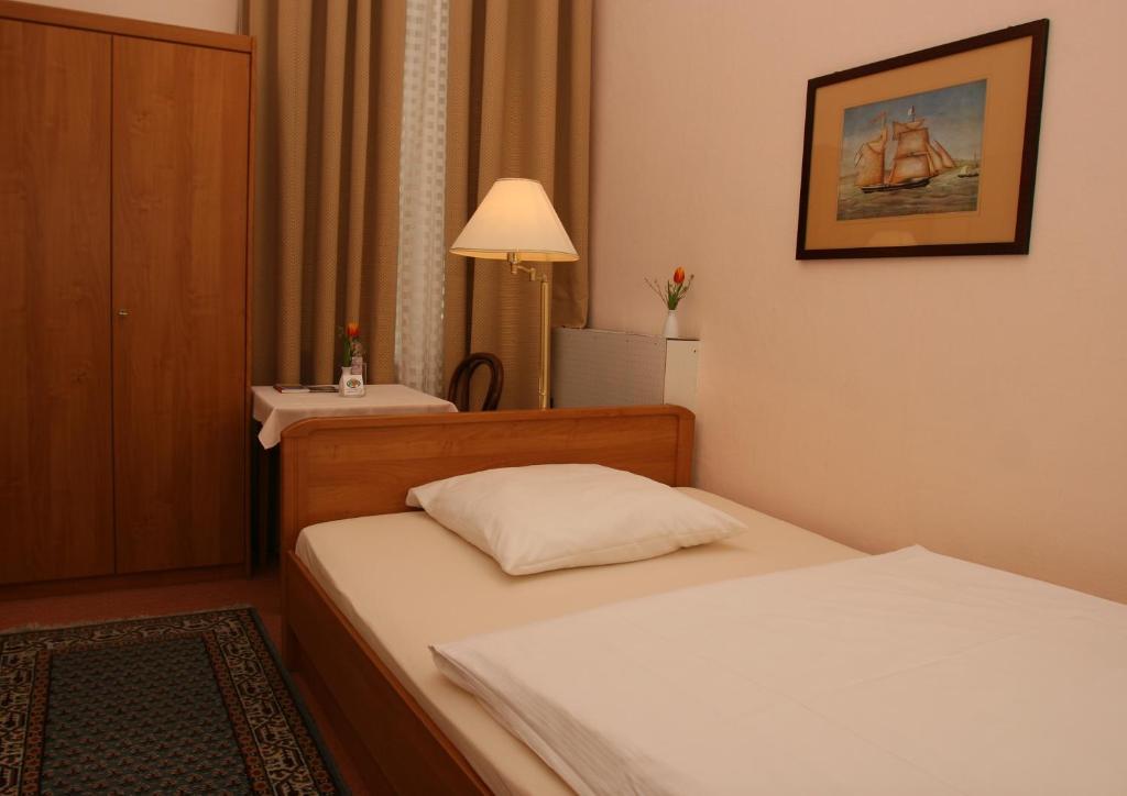 Hotel Pension Fasanenhaus - Berlin — Photos 1